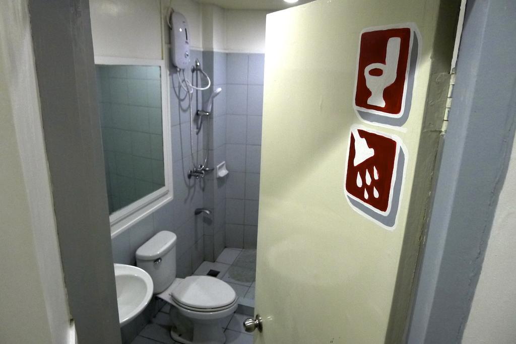 Lokal Hostel Μακάτι Εξωτερικό φωτογραφία